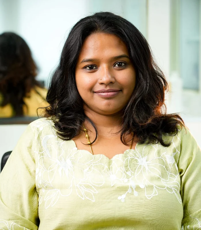 Priyasri M